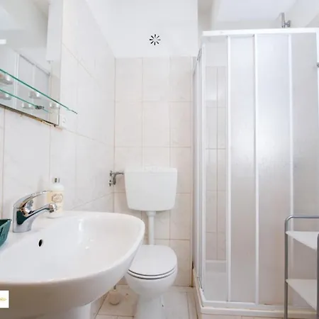 Διαμέρισμα Lena's House By Hellovacations *